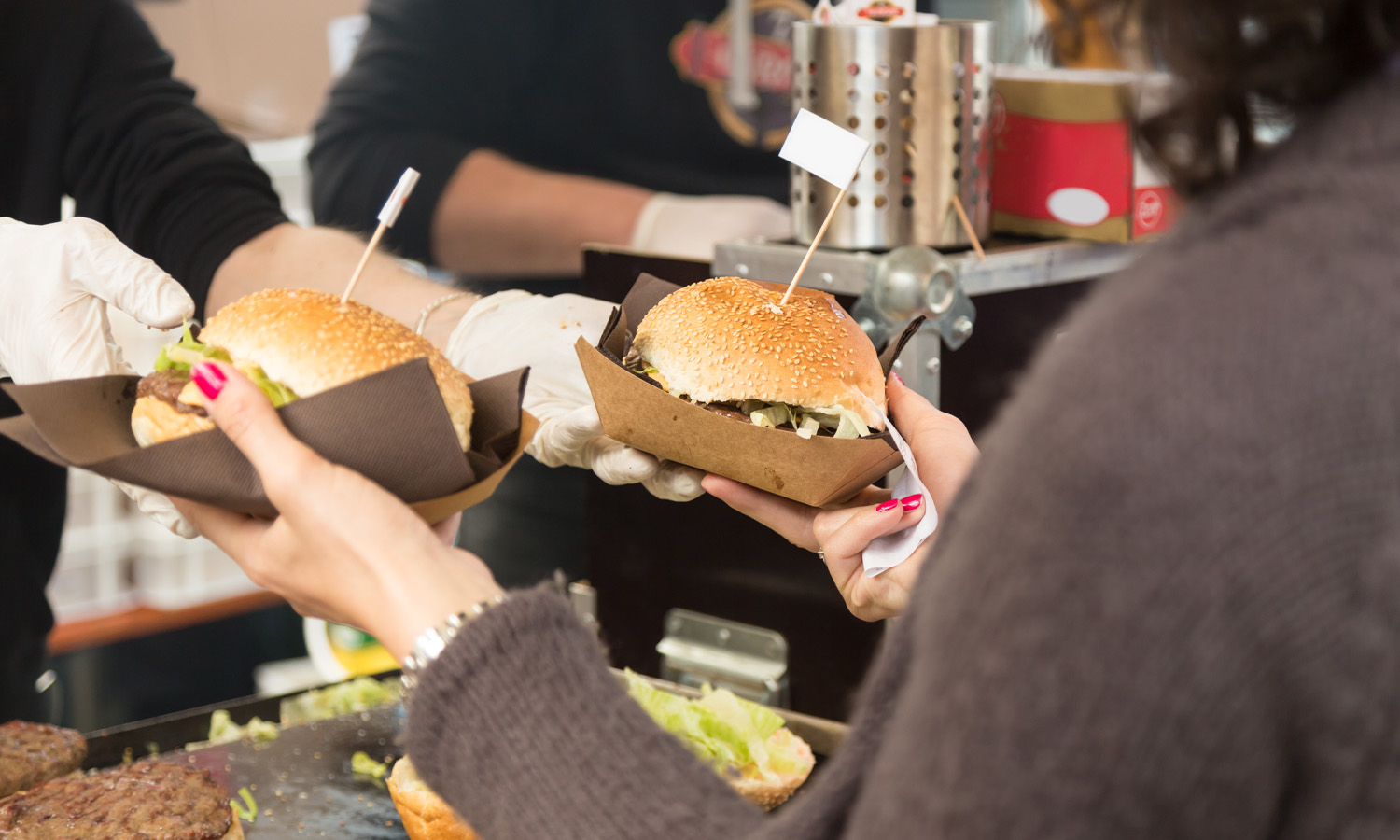 Foodtruck op uw event? | Versteegh Catering | Beesd en omgeving Foodtruck op uw event? | Versteegh Catering | Beesd en omgeving